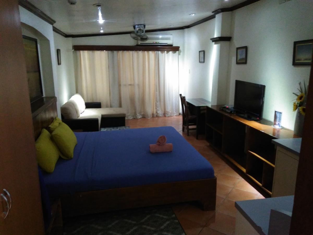 Mango'S Beachfront Resort Olongapo Ngoại thất bức ảnh